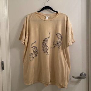 Project Social T x Urban Outiftters: Tigers Oversized Tee